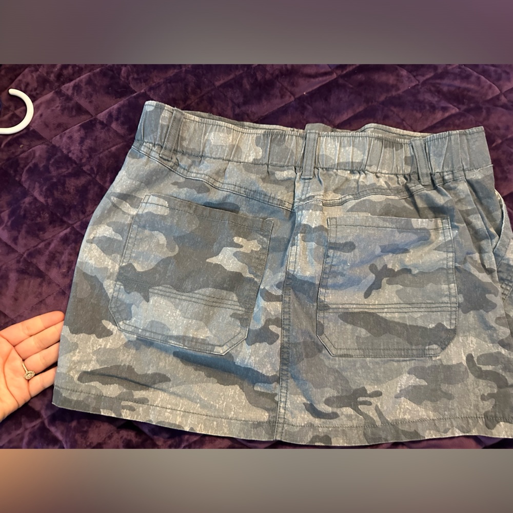 Camo grey mini skirt M